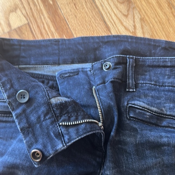 R13 sz 26 Moto Jean dark black wash, zips at ankles great condition - Picture 6 of 9